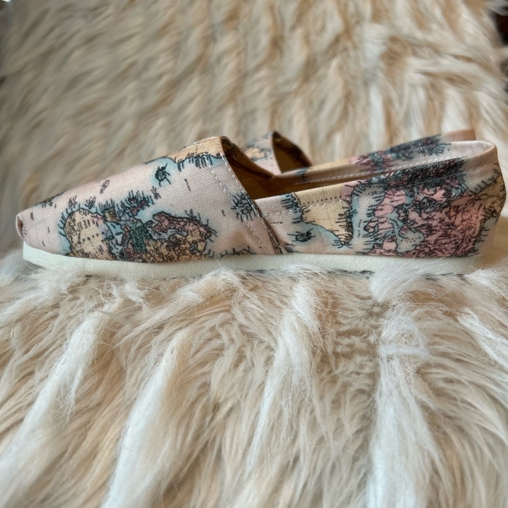 NWOT Groove Bags Vintage Geography Globe Slip On Shoes, Women’s 6.5 - Picture 10 of 12